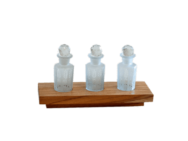 TRAY FOR OIL BOTTLES